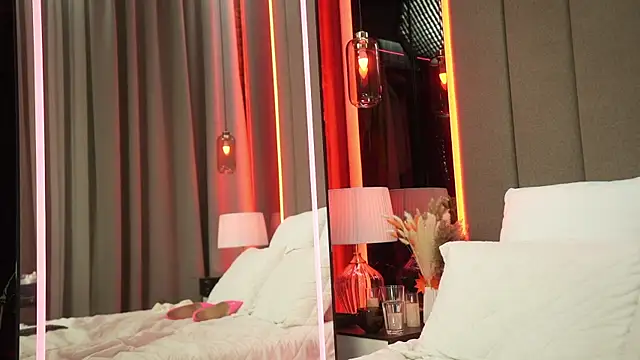 Arte Adelle online show from December 4, 2025, 5:06 am