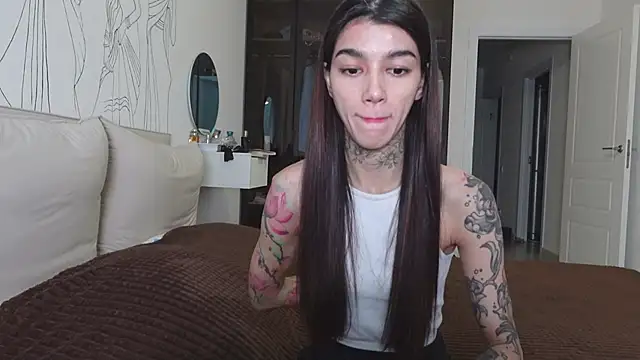 vinkitinkii online show from November 6, 2025, 7:09 am