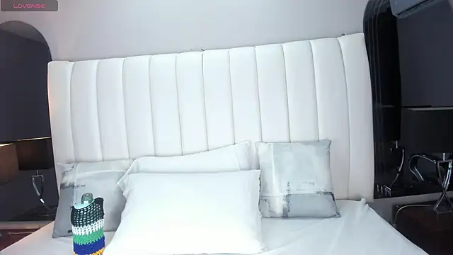 MelanieKlaus online show from February 8, 2025, 4:25 am