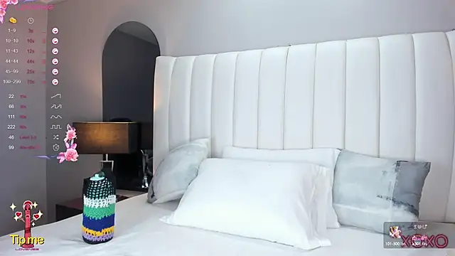 MelanieKlaus online show from February 20, 2025, 4:18 am