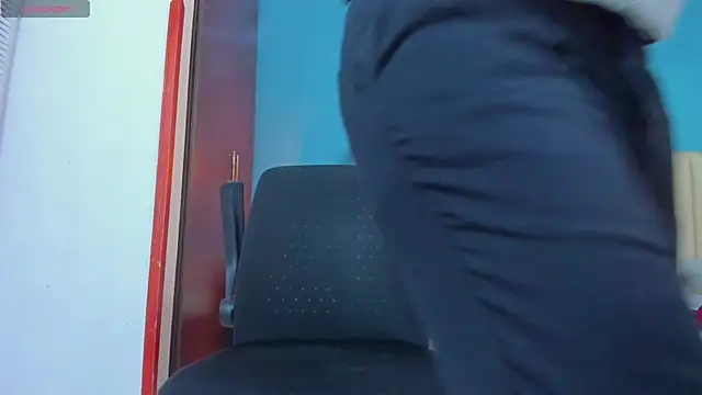 jeanpiere  online show from December 5, 2025, 2:31 am