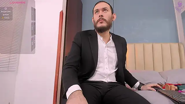 jeanpiere  online show from December 14, 2025, 7:18 pm