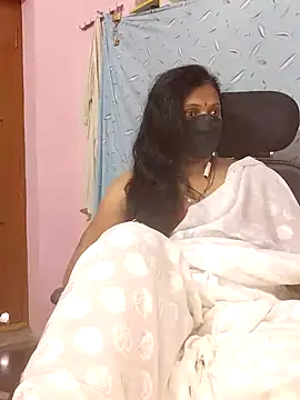 Snapshot of yours-kavaya chatting on December 13, 2024, 3:49 am yours-kavaya online show from December 13, 2024, 3:49 am