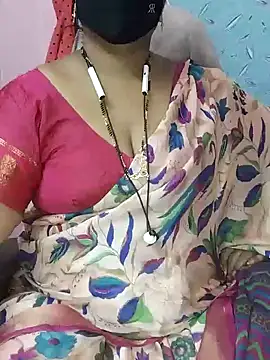 Snapshot of yours-kavaya chatting on December 19, 2024, 2:45 am yours-kavaya online show from December 19, 2024, 2:45 am