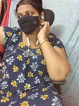 Snapshot of yours-kavaya chatting on January 8, 2025, 5:37 pm yours-kavaya online show from January 8, 2025, 5:37 pm