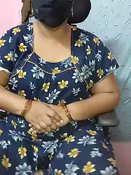 Snapshot of yours-kavaya chatting on January 26, 2025, 1:31 am yours-kavaya online show from January 26, 2025, 1:31 am