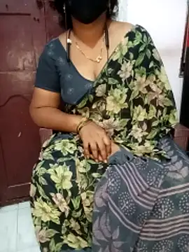 Snapshot of yours-kavaya chatting on December 2, 2025, 9:54 pm yours-kavaya online show from December 2, 2025, 9:54 pm