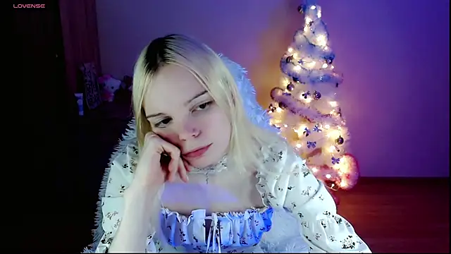 Emily Nyaffee online show from December 28, 2024, 9:19 pm