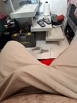 Jununnk online show from November 29, 2025, 5:27 pm