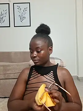 Snapshot of hornycreamybabe chatting on August 3, 2026, 4:55 pm hornycreamybabe online show from August 3, 2026, 4:55 pm