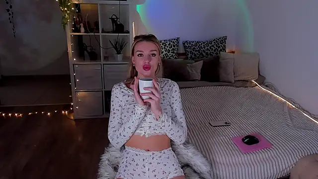 MissLovex online show from February 28, 2025, 3:48 am