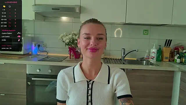 MissLovex online show from September 9, 2025, 5:29 am