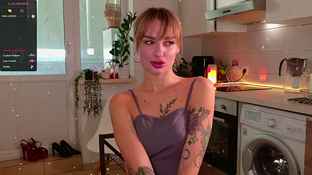 MissLovex online show from February 13, 2026, 5:58 am