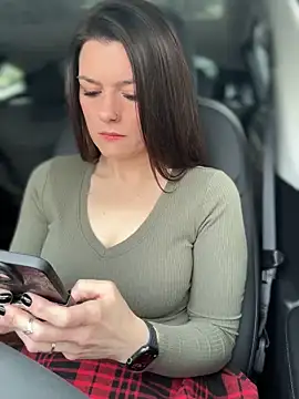 LadyLena1 online show from December 24, 2024, 6:39 pm