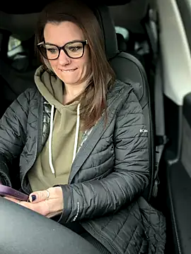 LadyLena1 online show from January 7, 2026, 7:05 pm