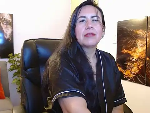 amalia brunette online show from February 22, 2025, 1:11 am