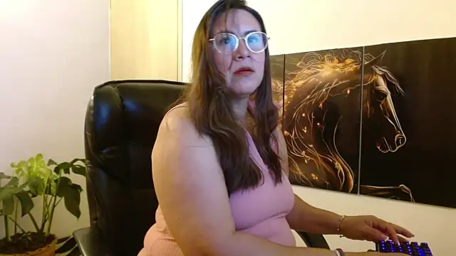 amalia brunette online show from March 31, 2026, 7:20 am