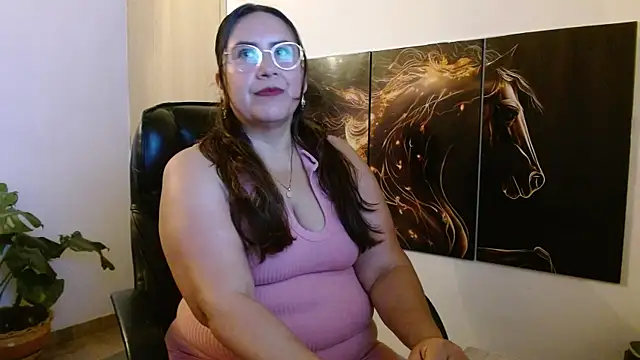 amalia brunette online show from June 11, 2026, 12:08 am