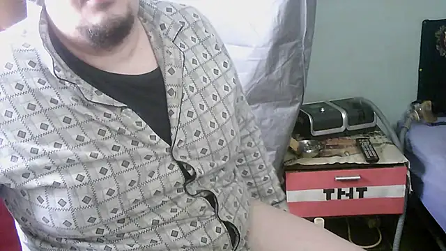 porkorossy online show from December 4, 2025, 10:24 am