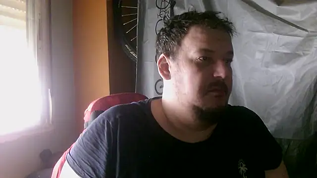 porkorossy online show from April 19, 2026, 7:51 am