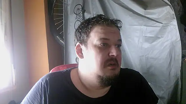 porkorossy online show from April 20, 2026, 7:22 am