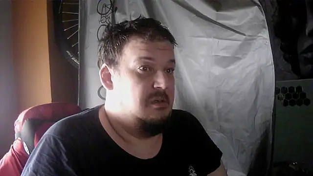 porkorossy online show from April 21, 2026, 7:25 am