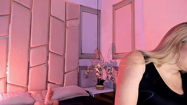 angel vibes  online show from April 1, 2026, 4:26 pm