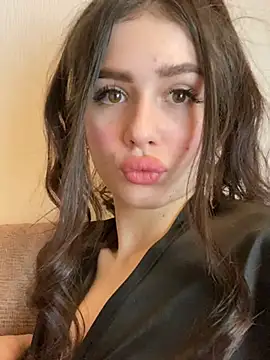 SofiaLaLight online show from February 6, 2025, 11:43 am