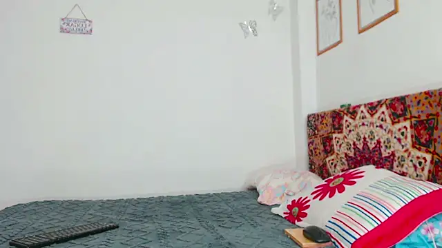 verocute7 online show from September 24, 2025, 2:59 am