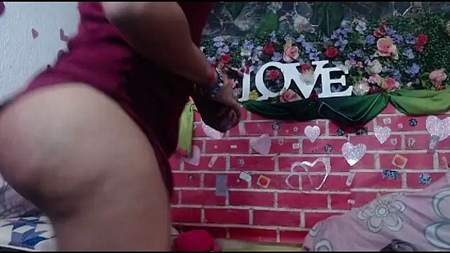 DesireDirtyTS   online show from March 28, 2026, 12:05 pm