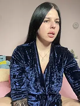 Annatrybebetter online show from December 12, 2024, 8:43 pm