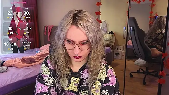 Lori Myaf online show from September 18, 2025, 3:25 pm