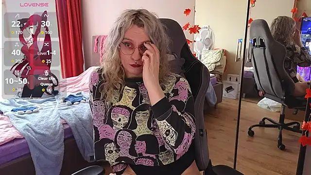 Lori Myaf online show from September 19, 2025, 2:40 pm