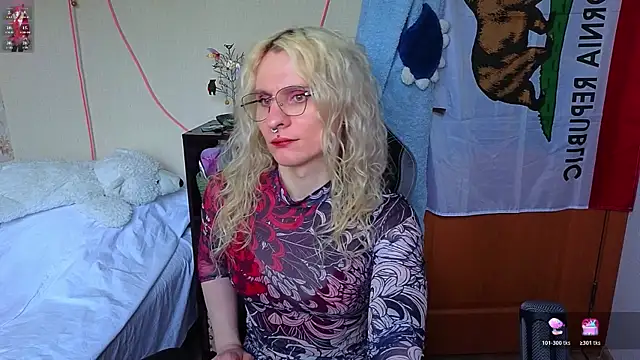 Lori Myaf online show from April 23, 2026, 2:52 pm