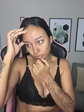 DianaHopson online show from February 9, 2025, 11:04 am