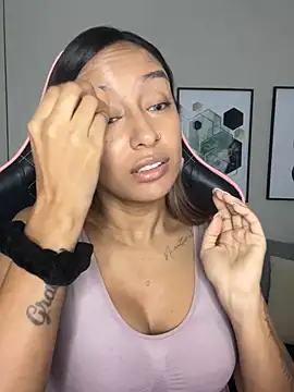 DianaHopson online show from February 11, 2025, 11:22 pm