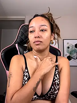 DianaHopson online show from October 23, 2025, 10:25 am