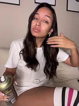 DianaHopson online show from April 8, 2026, 10:26 am