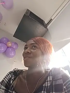 Snapshot of Shanelle__ chatting on June 26, 2026, 1:59 pm Shanelle online show from June 26, 2026, 1:59 pm
