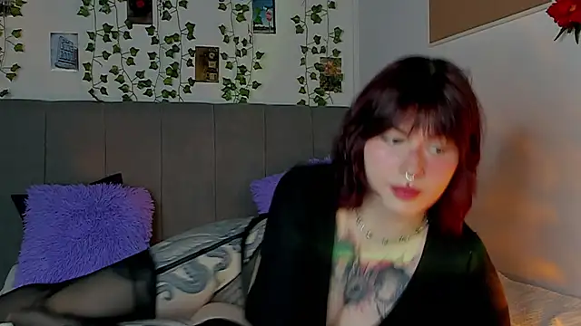 miss Lizzy online show from January 17, 2025, 1:25 am