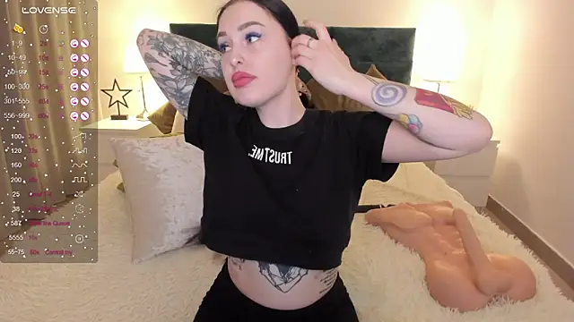 missAngellina online show from January 16, 2025, 2:51 am