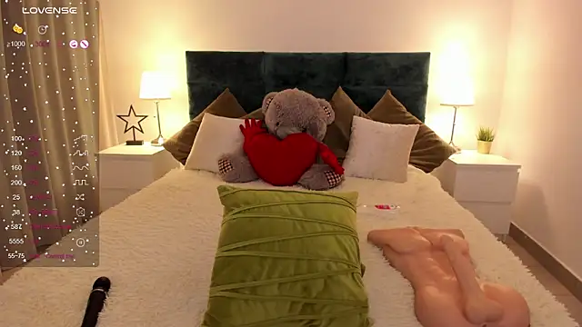 missAngellina online show from January 17, 2025, 2:08 am