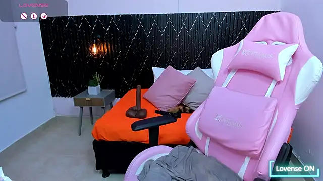 tammy lynn69 online show from March 3, 2025, 9:15 pm