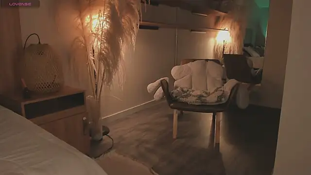 afrodita  25 online show from March 11, 2025, 1:59 am