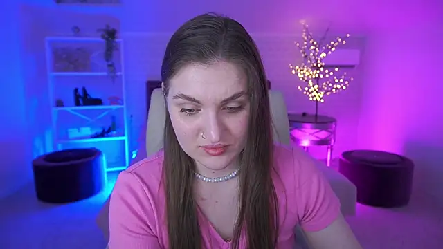 EmmyCharmm online show from June 7, 2026, 6:06 am