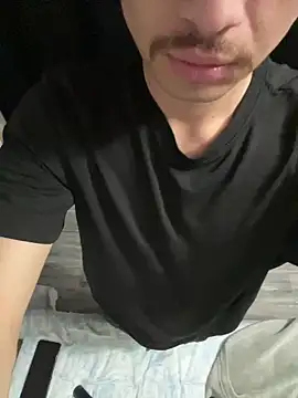 demonslayerr999 online show from February 22, 2025, 7:01 am