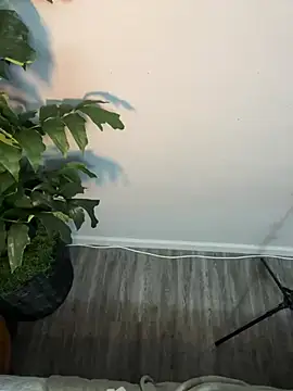 demonslayerr999 online show from March 15, 2025, 7:09 am