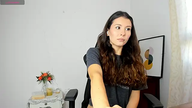 amara falcon online show from November 6, 2025, 1:12 pm