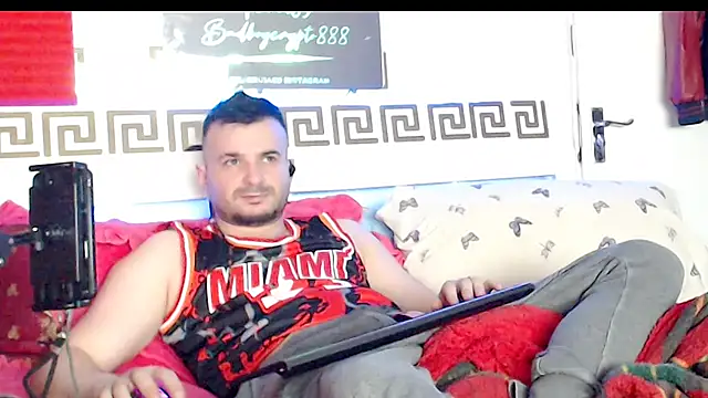 erotico69xxx online show from December 3, 2025, 4:16 pm