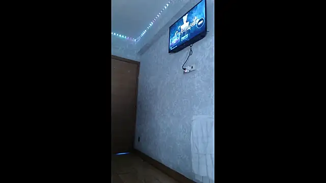 Latina BigBoobs online show from April 22, 2026, 1:52 am